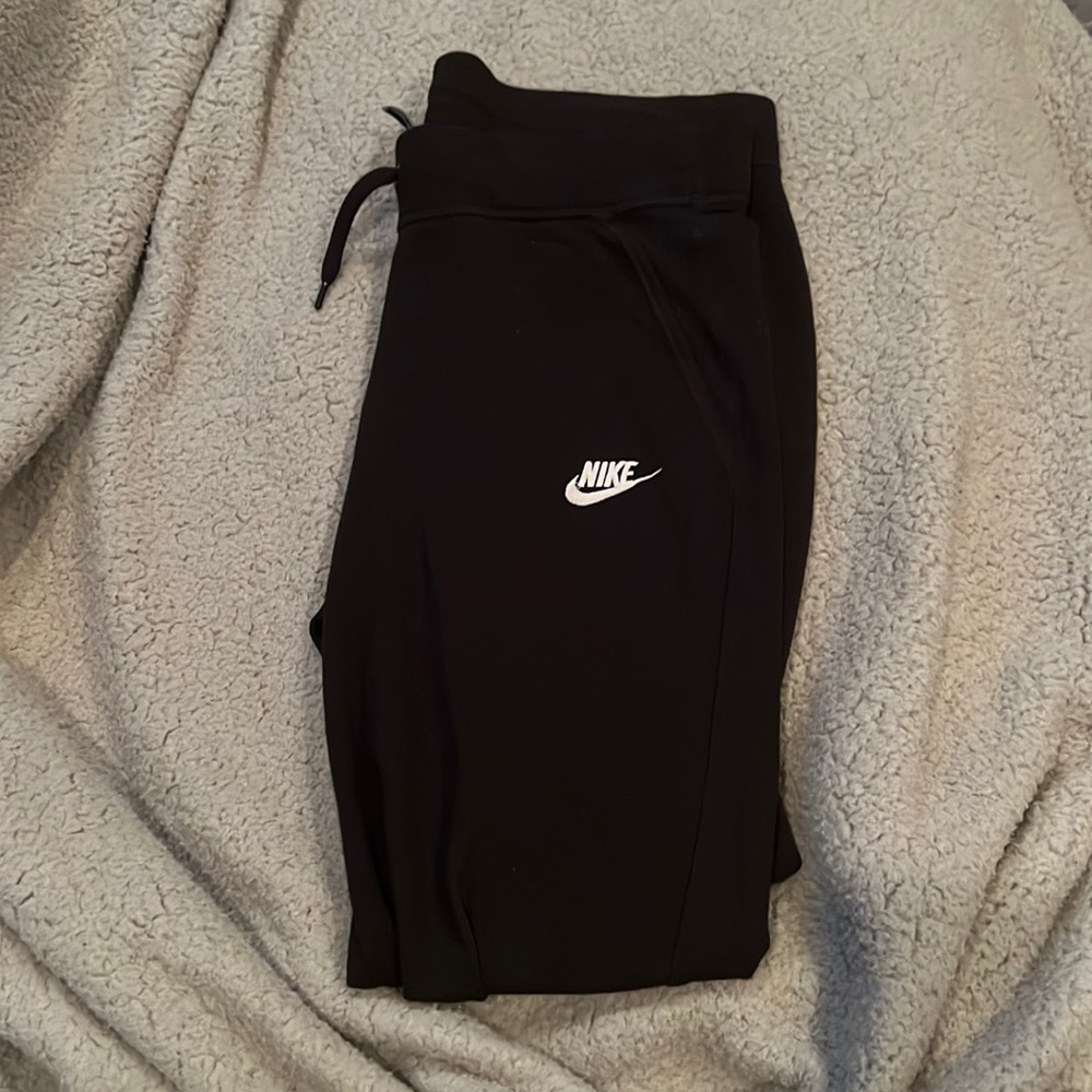 Full length Black Nike Sweatpants/Joggers Size Medium